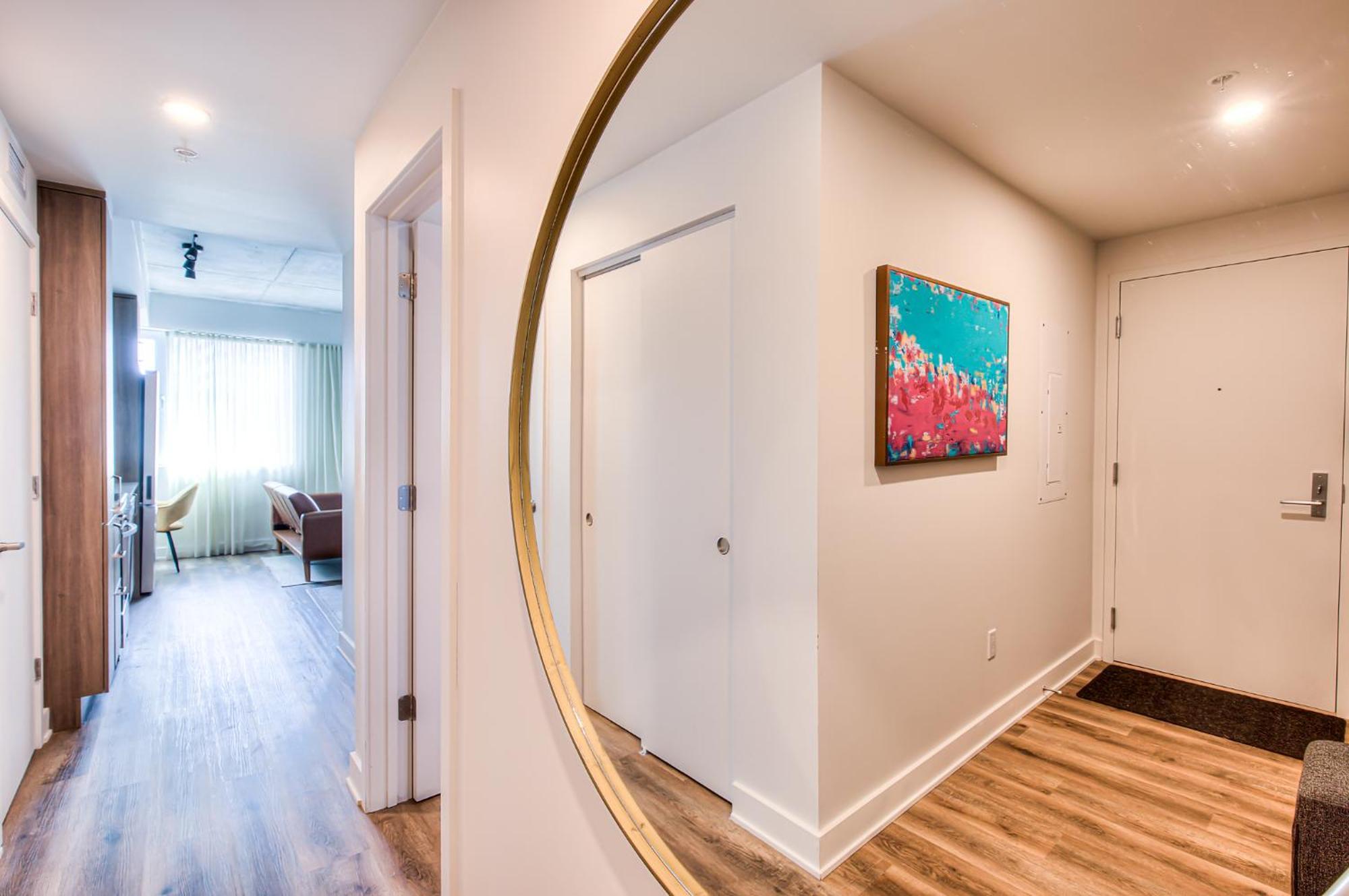 Appartement 2br+gym For Vip Corporate & Students Downtown Mtl